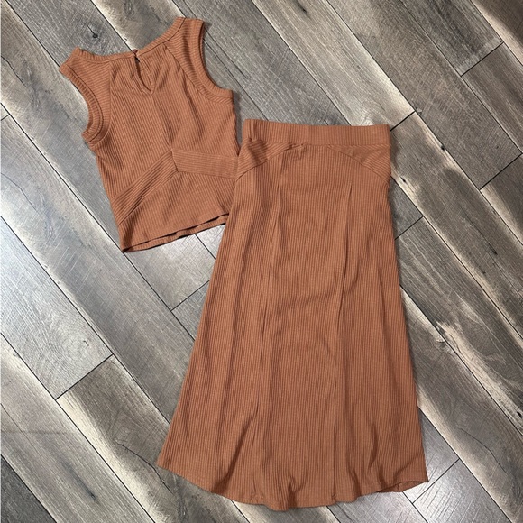 Illa Illa 2pc Ribbed Knit Set - Picture 4 of 8